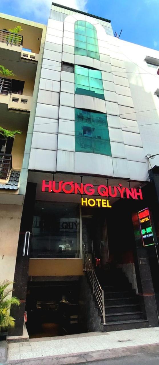 Khach San Huong Quynh Hotel Хошимин Екстериор снимка